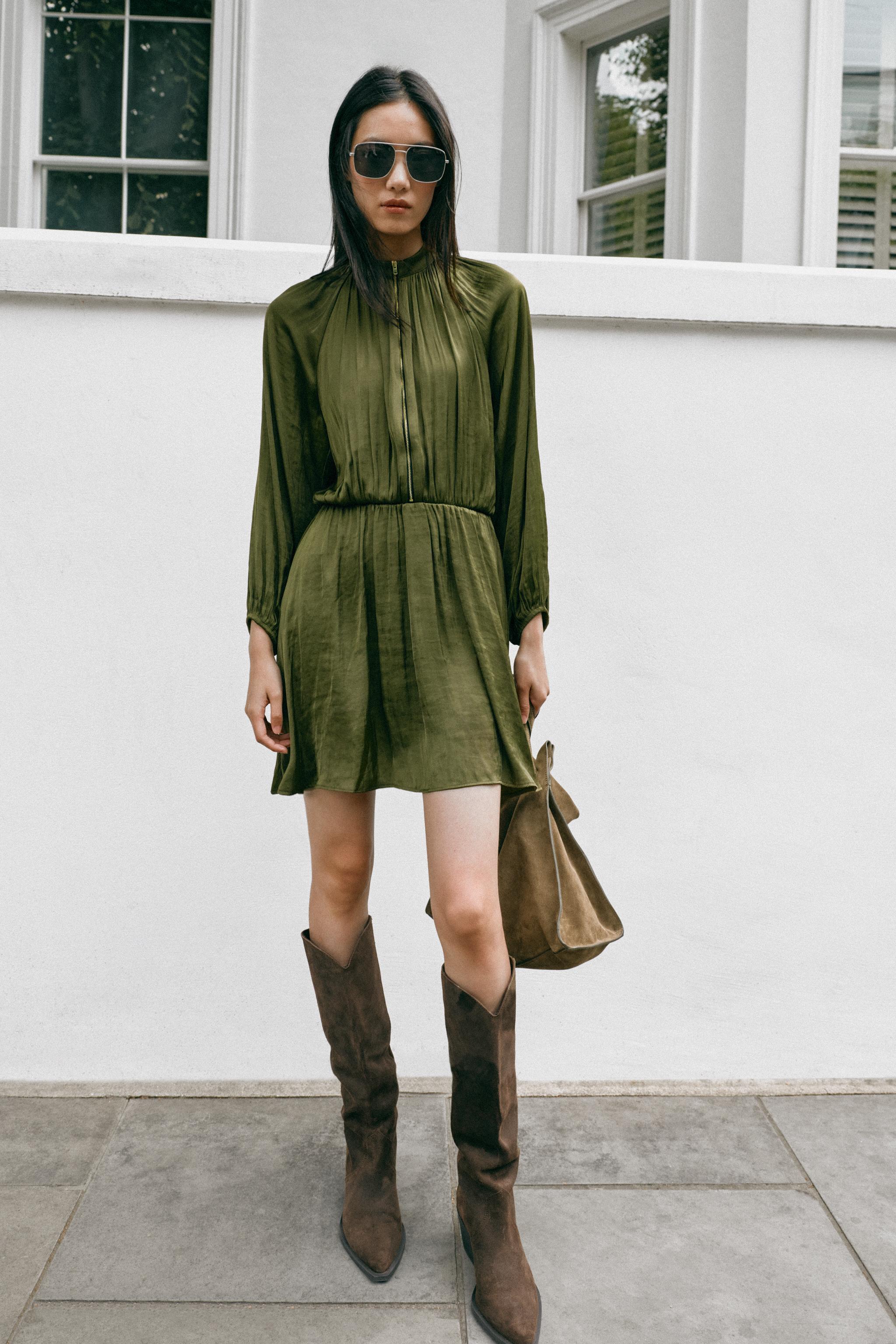 ZIP SHORT DRESS — Light khaki
