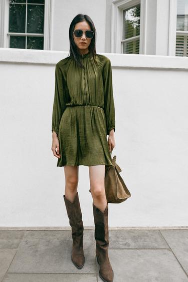 VESTIDO CORTO CREMALLERA - Khaki claro de Zara