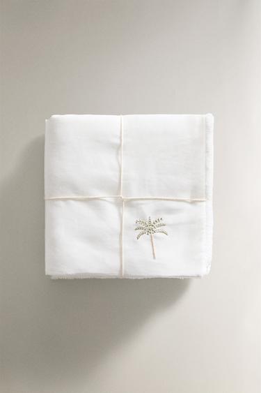 PACK OF HAND TOWELS WITH EMBROIDERED PALM TREE (PACK OF 2) - أبيض مكسور الخاص بـ Zara - صورة 0