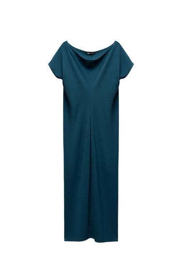 FLOWING DRESS WITH PLEATS