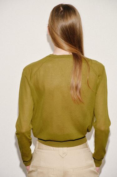 PULL EN MAILLE AVEC COUTURES AUX ÉPAULES - Vert olive de Zara - Image 2