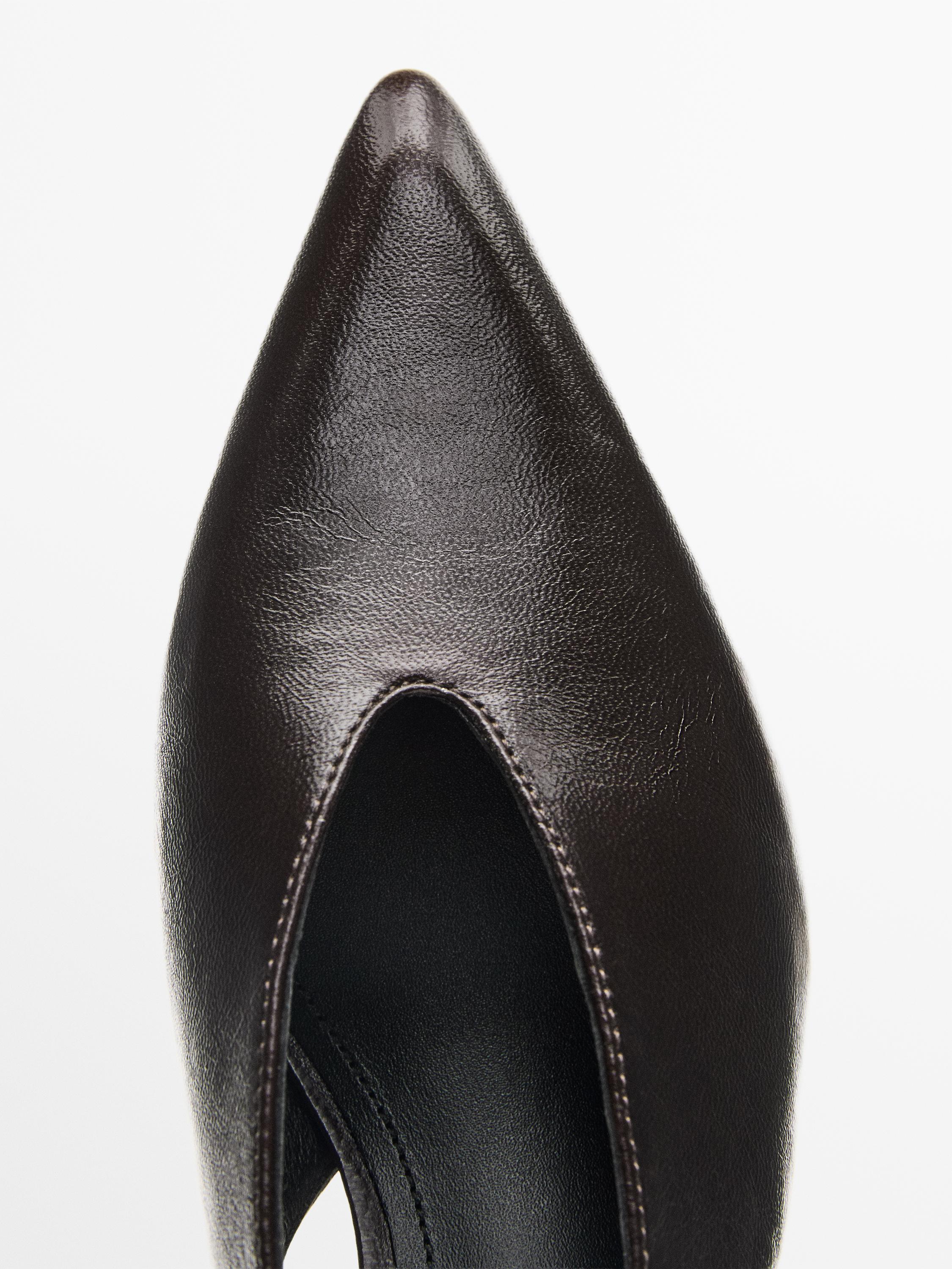 Chaussures à talon cuir ouvertes l’arrière