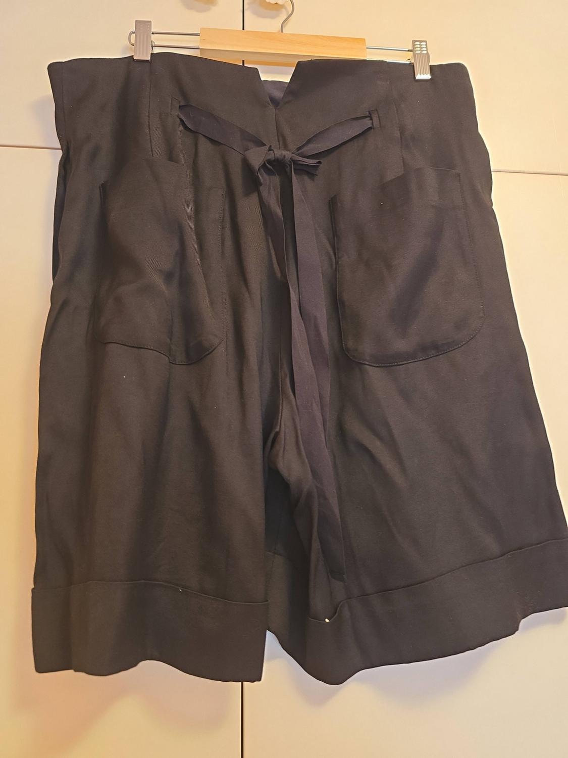 LONG BERMUDA SHORTS - LIMITED EDITION - Image 2