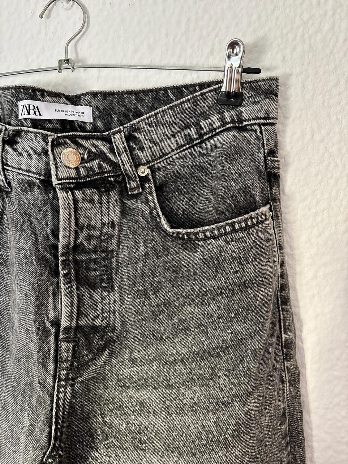 ΤΖΙΝ BASIC ESSENTIALS - Image 2