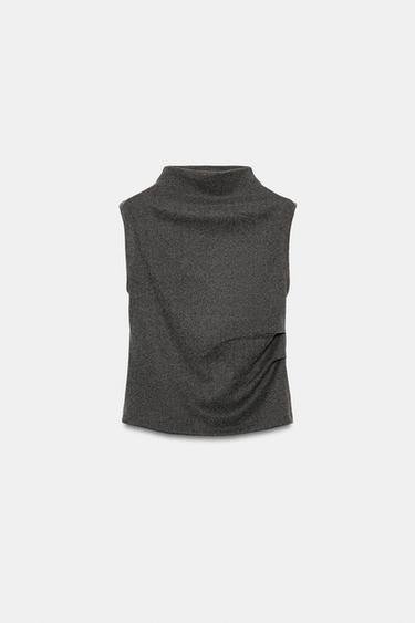 TOP CUELLO SUBIDO - Negro de Zara