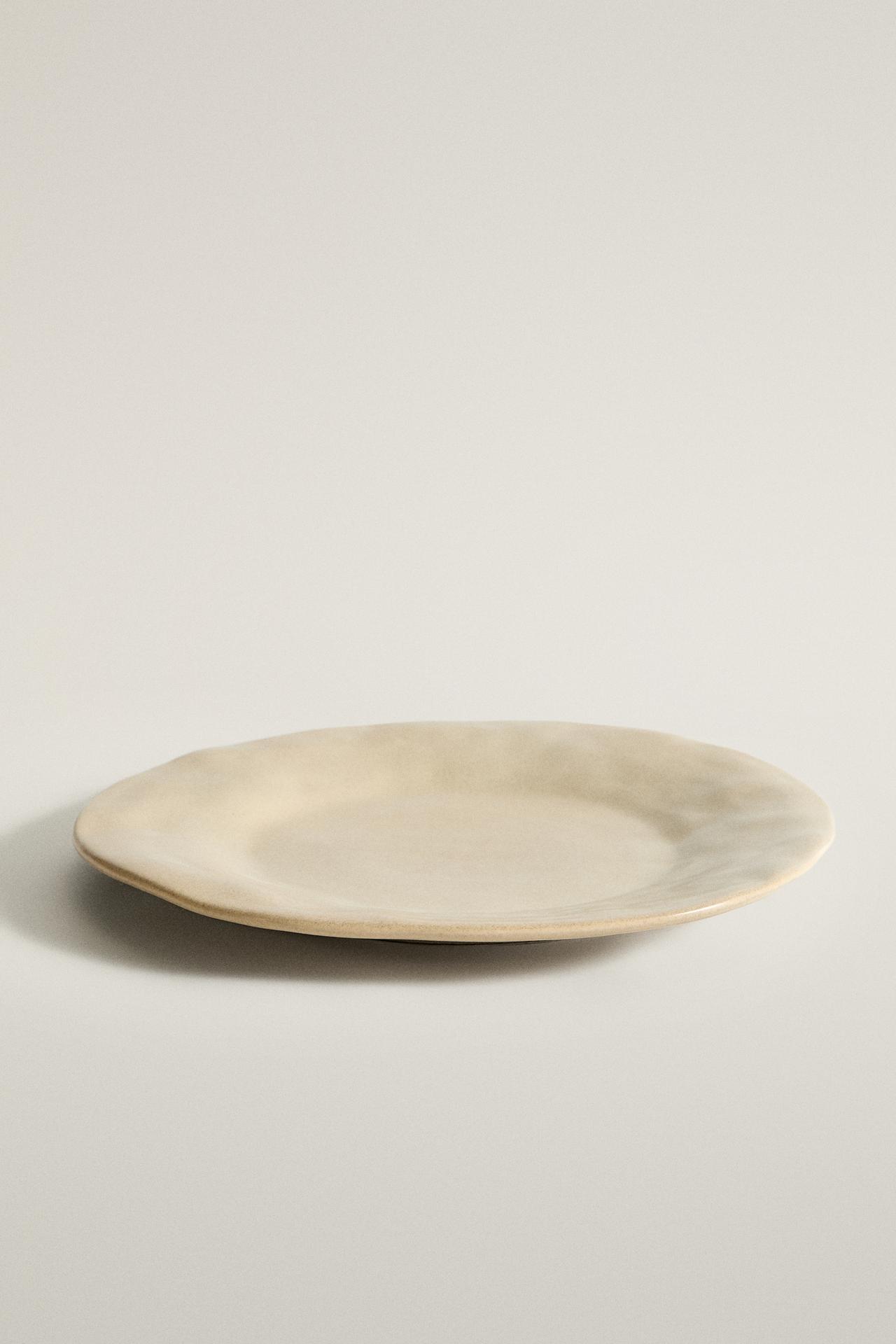IRREGULAR STONEWARE DINNER PLATE — Taupe gray