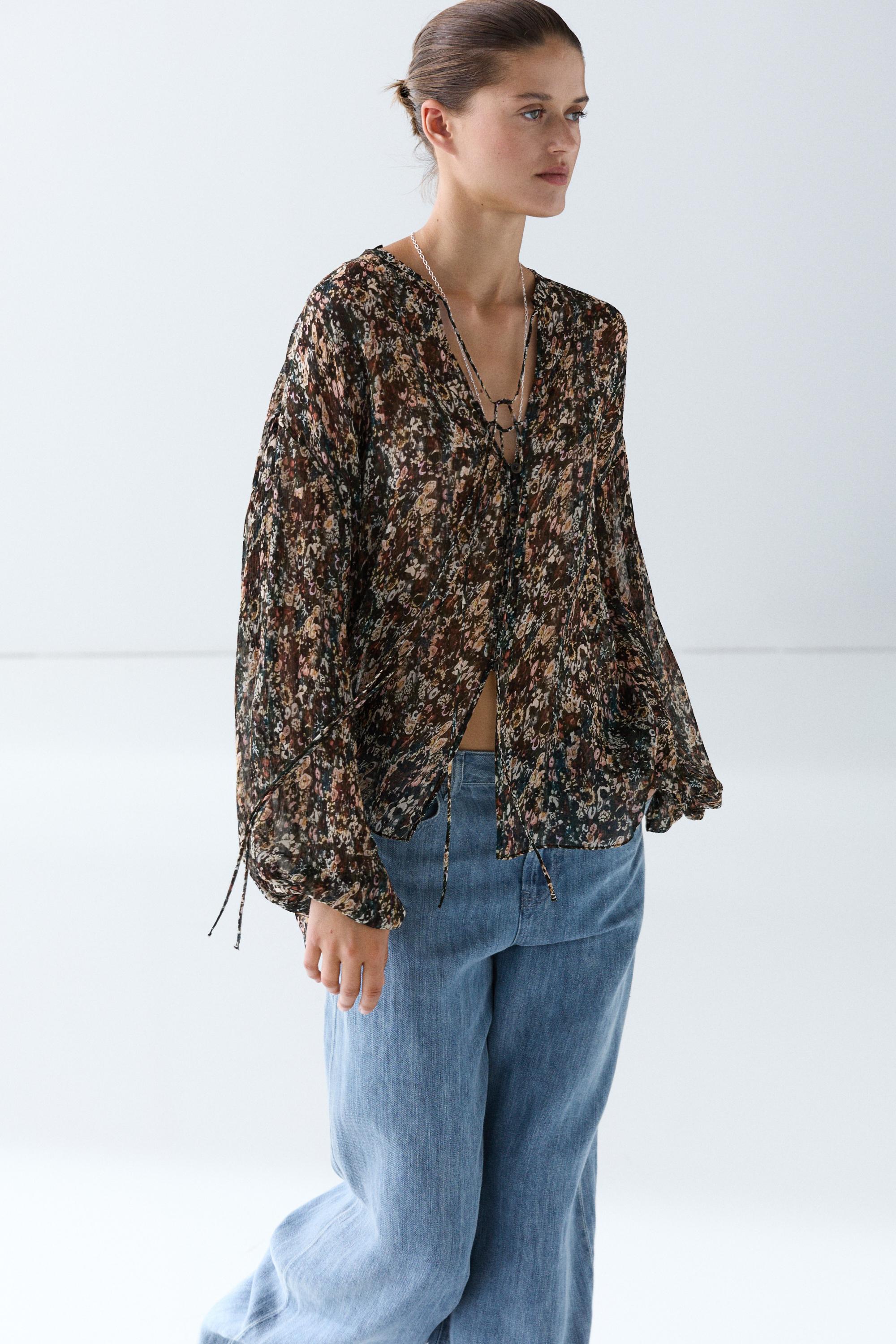 Floral print flowing shirt — Black