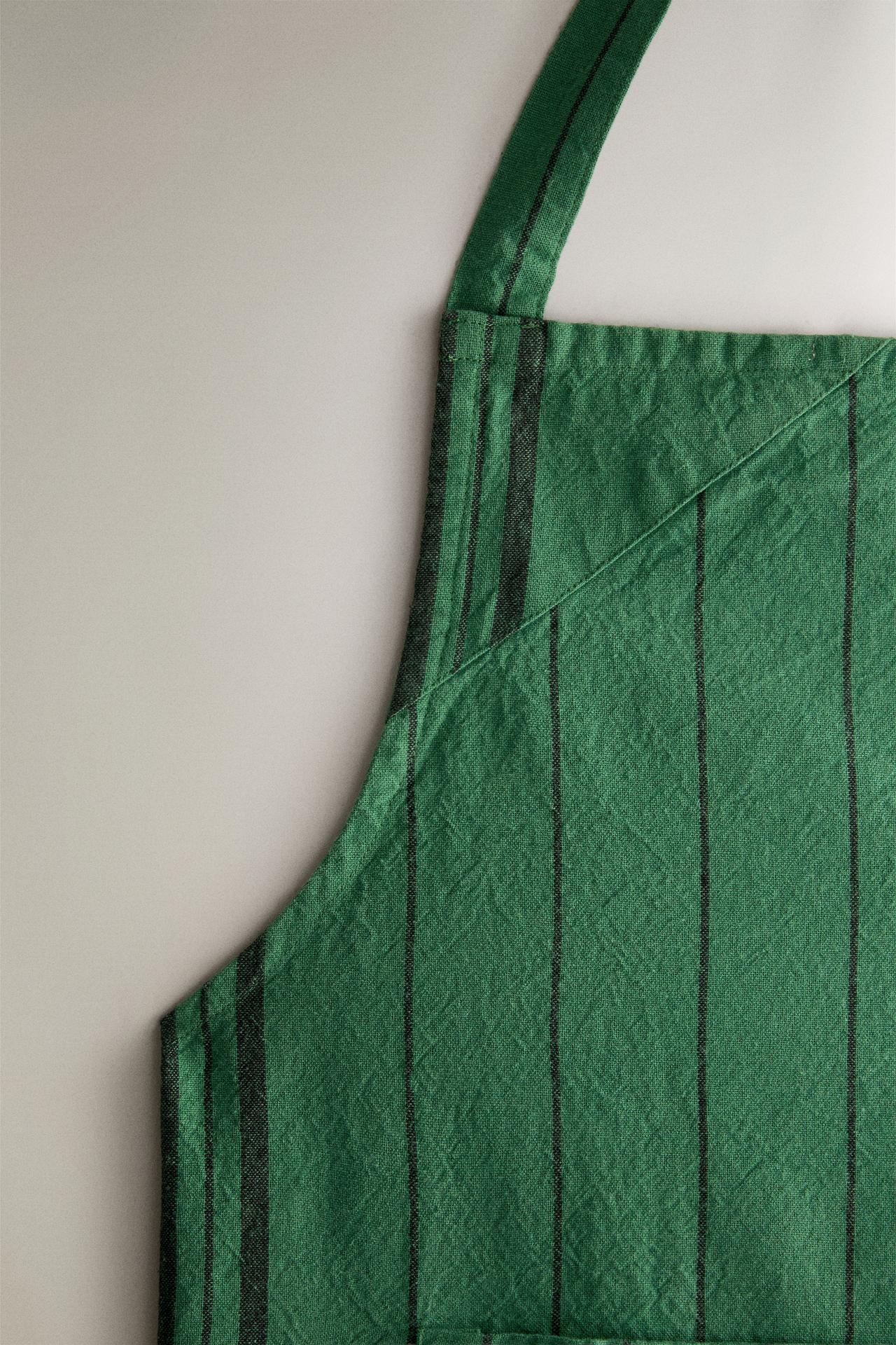 DYED THREAD APRON — Green