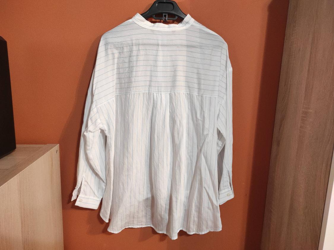 STRIPED BLOUSE WITH FRONT KNOT - Image 2