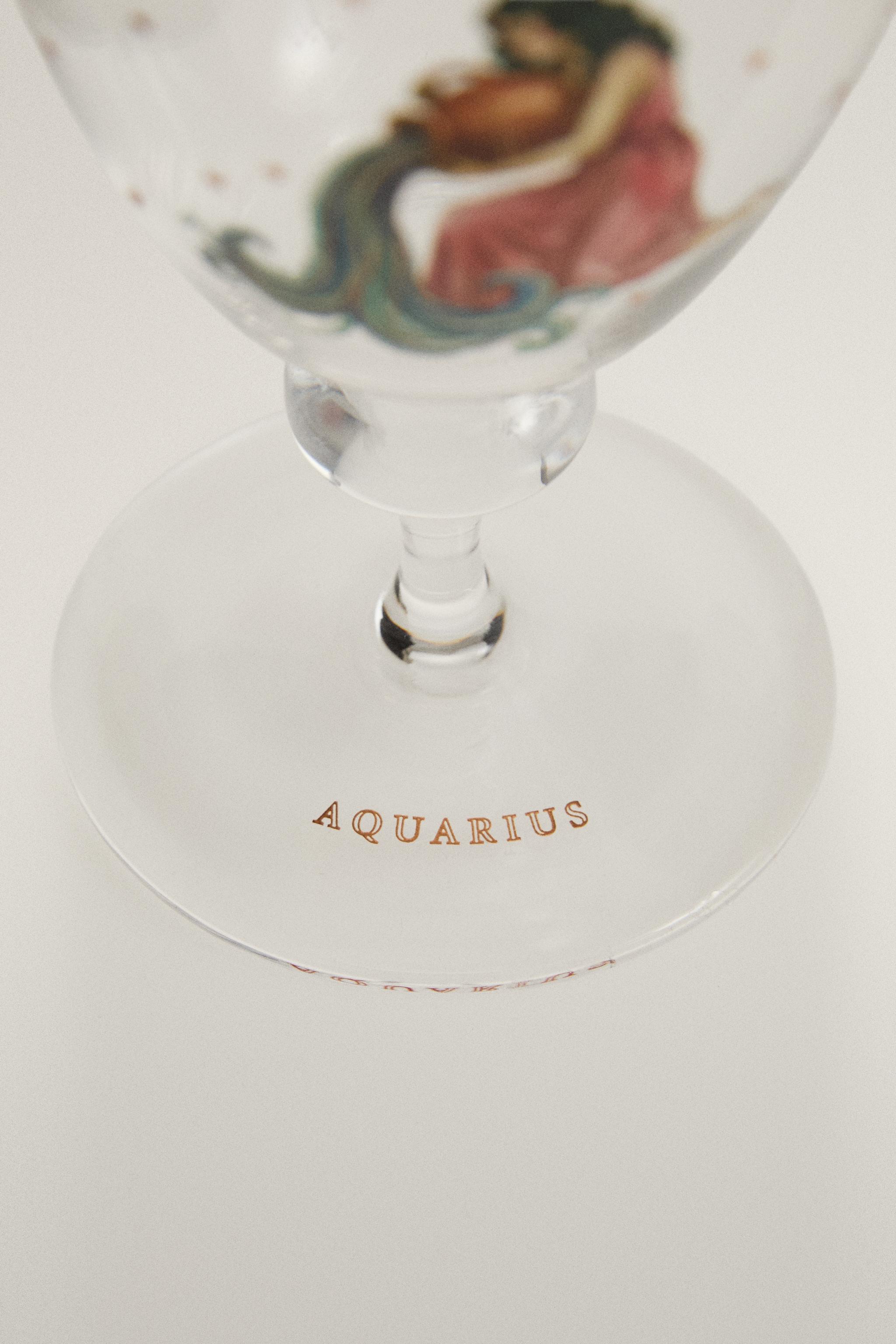 AQUARIUS ZODIAC GLASS | MARISA BERENSON
