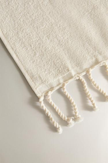 FRINGED COTTON BEACH TOWEL - Ivory by Zara - Image 2