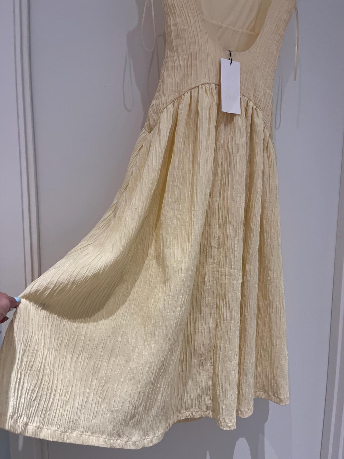 TEXTURED MIDI DRESS - Image 3