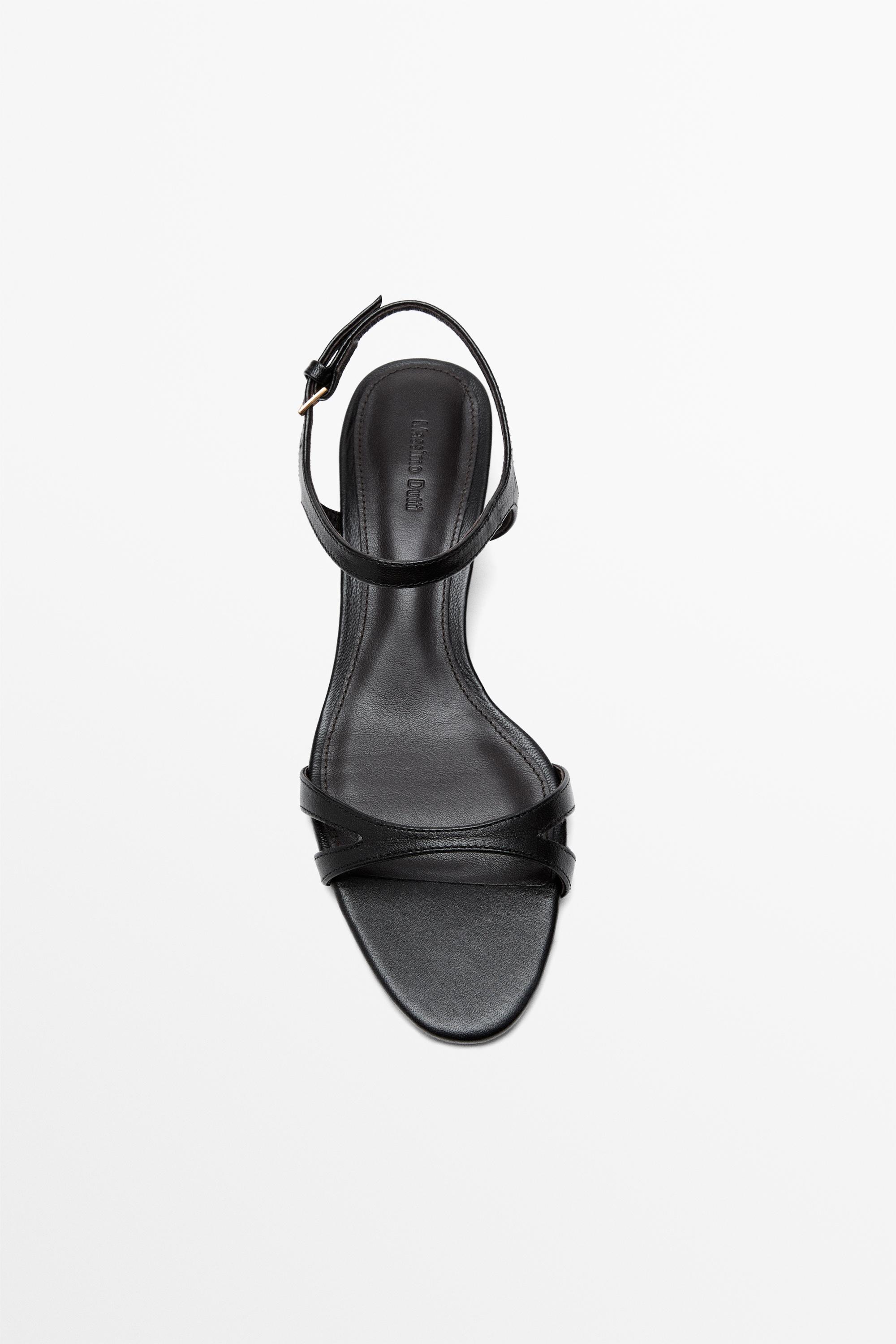 Leather low-heel sandals