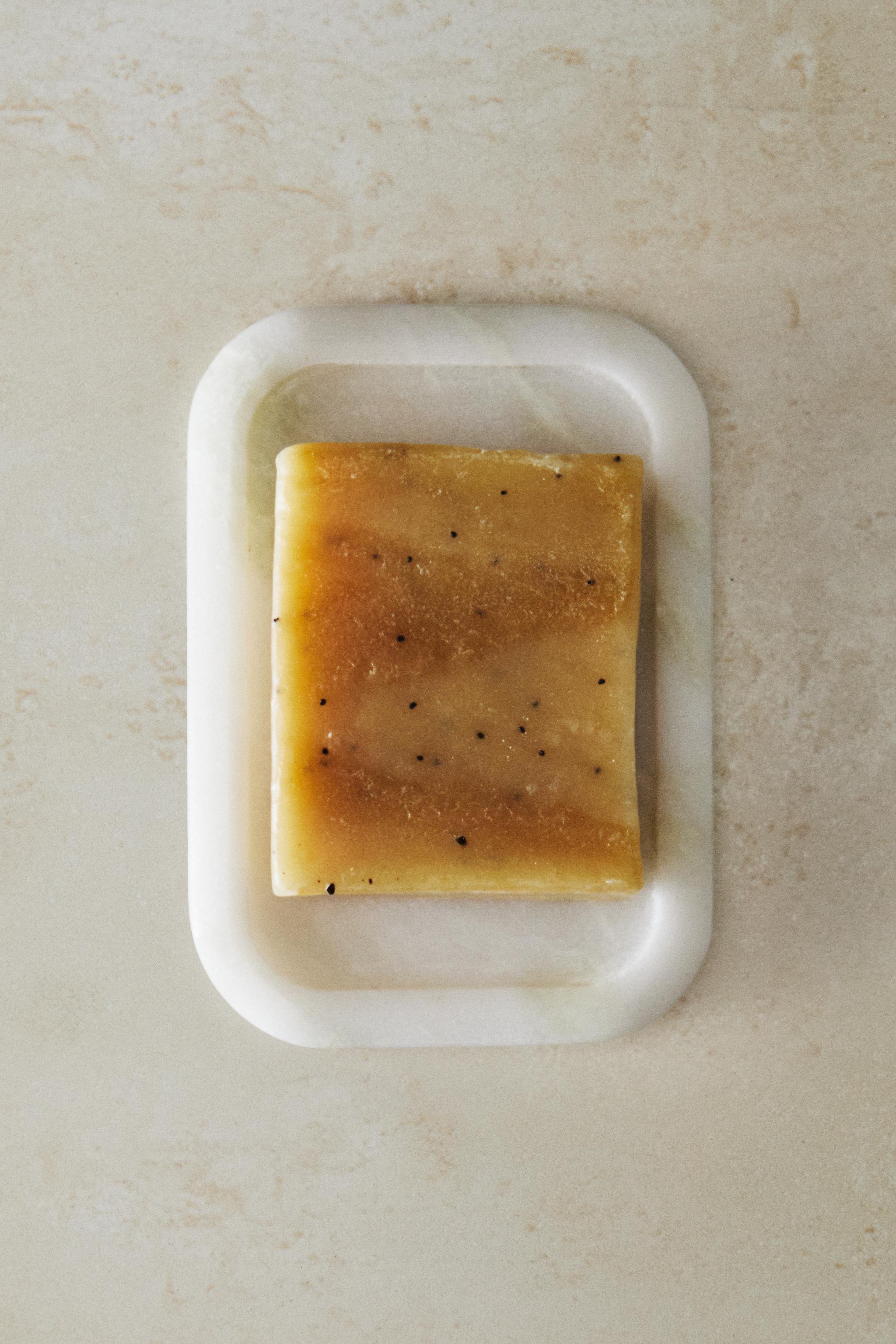 WHITE MARBLE BATHROOM SOAP DISH