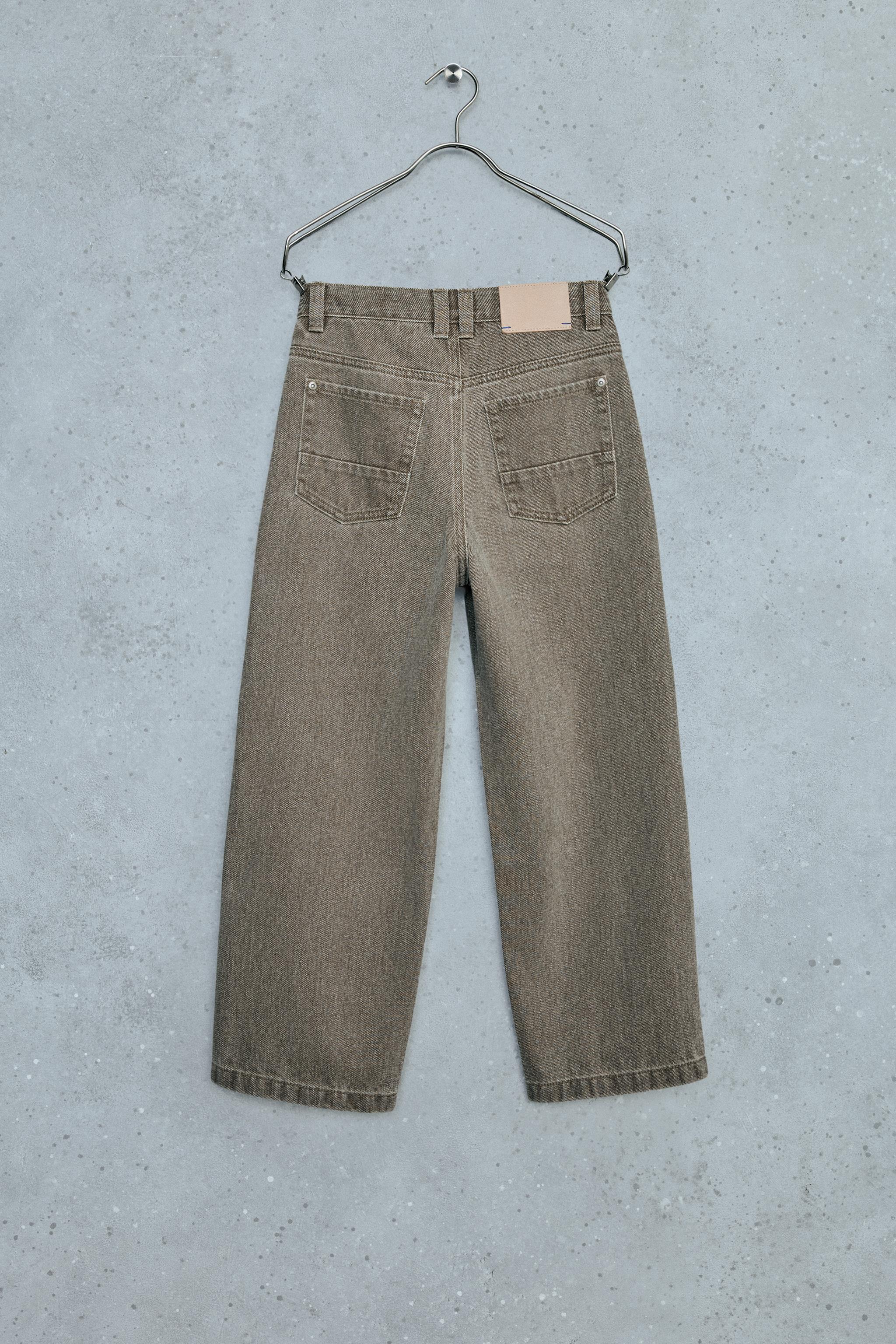 STORIESZ - STRUCTURED LOOSE JEANS — Khaki