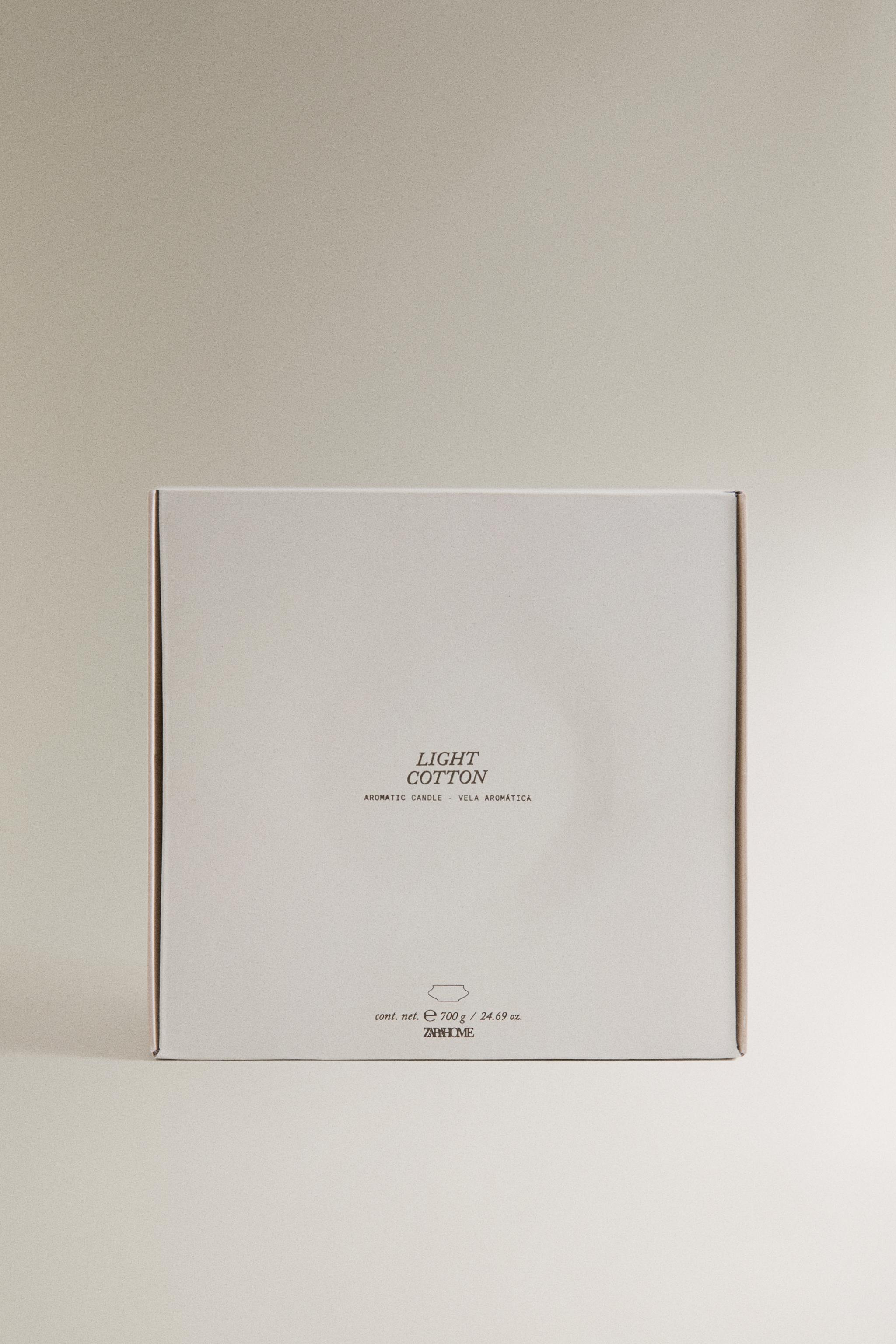 G) LIGHT COTTON SCENTED CANDLE