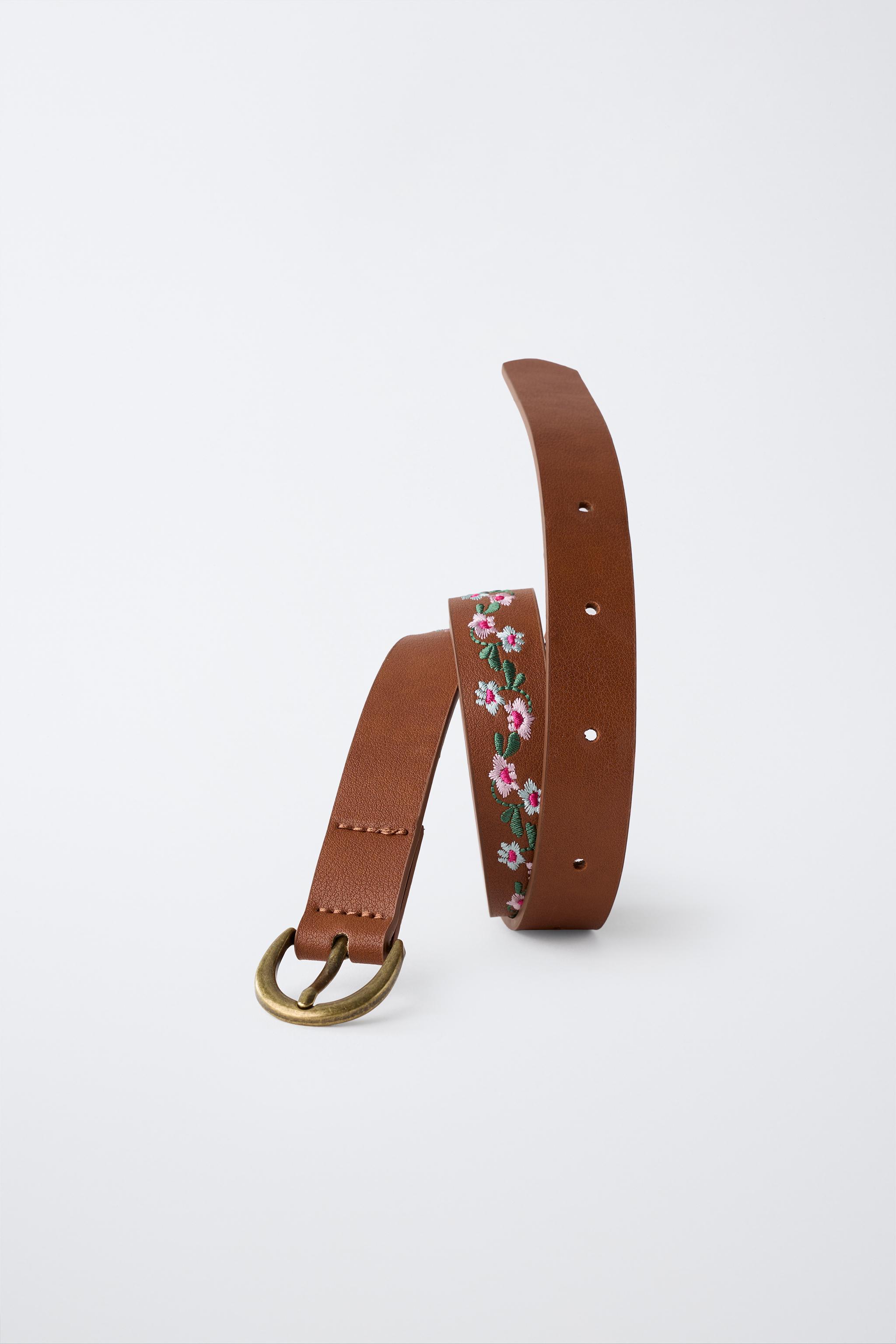 EMBROIDERED FLOWER BELT