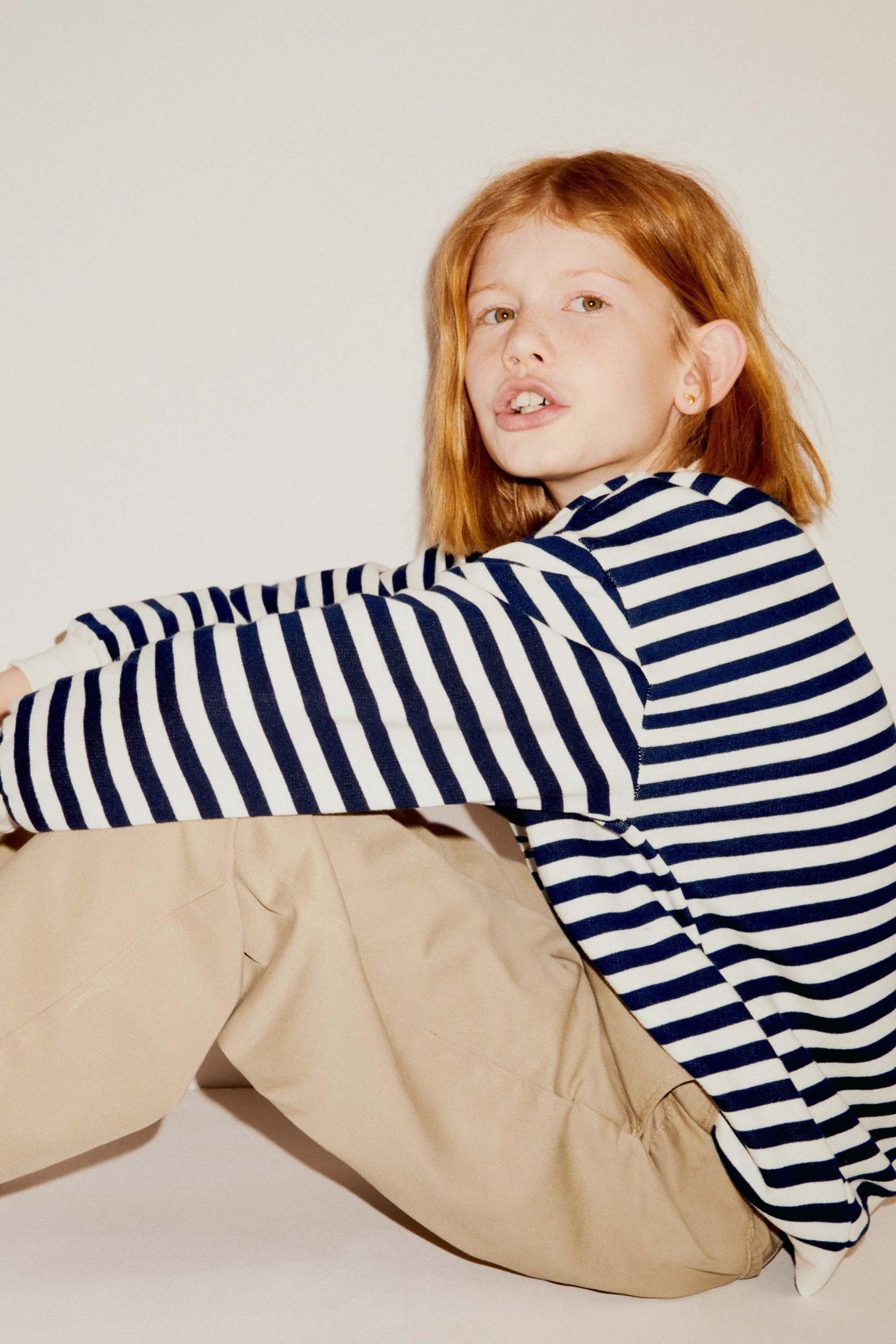 Zara hotsell striped sweatshirt