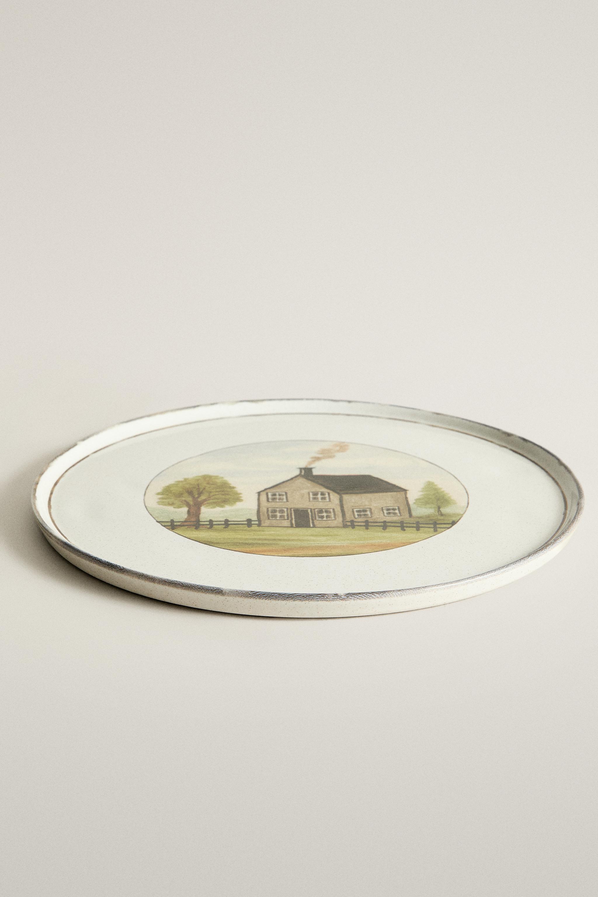 STONEWARE DINNER PLATE WITH COTTAGE DESIGN