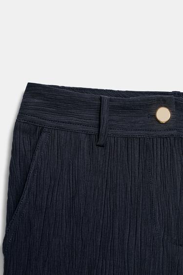 PANTALON DROIT EFFET FROISSÉ - Bleu marine de Zara - Image 9