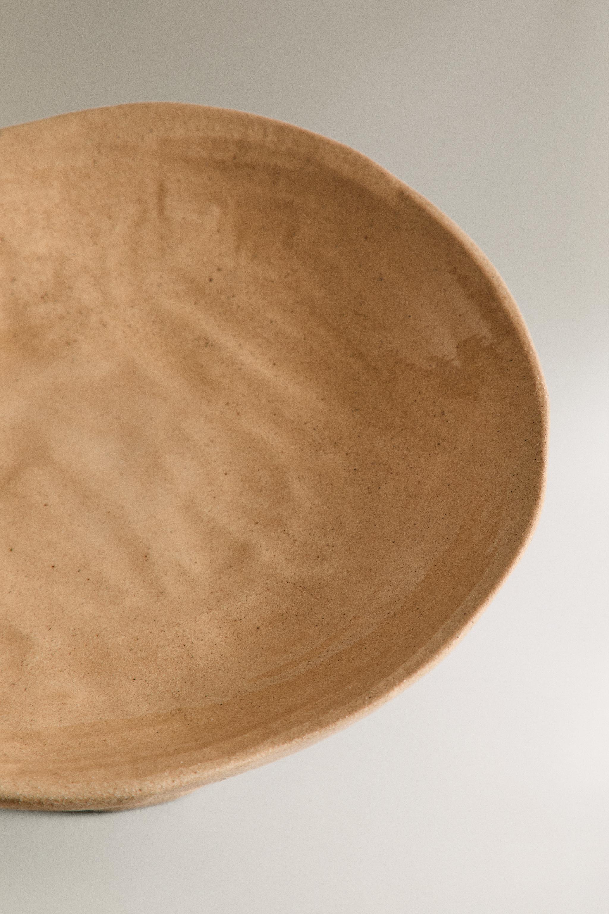 IRREGULAR CERAMIC BOWL WITH STAND