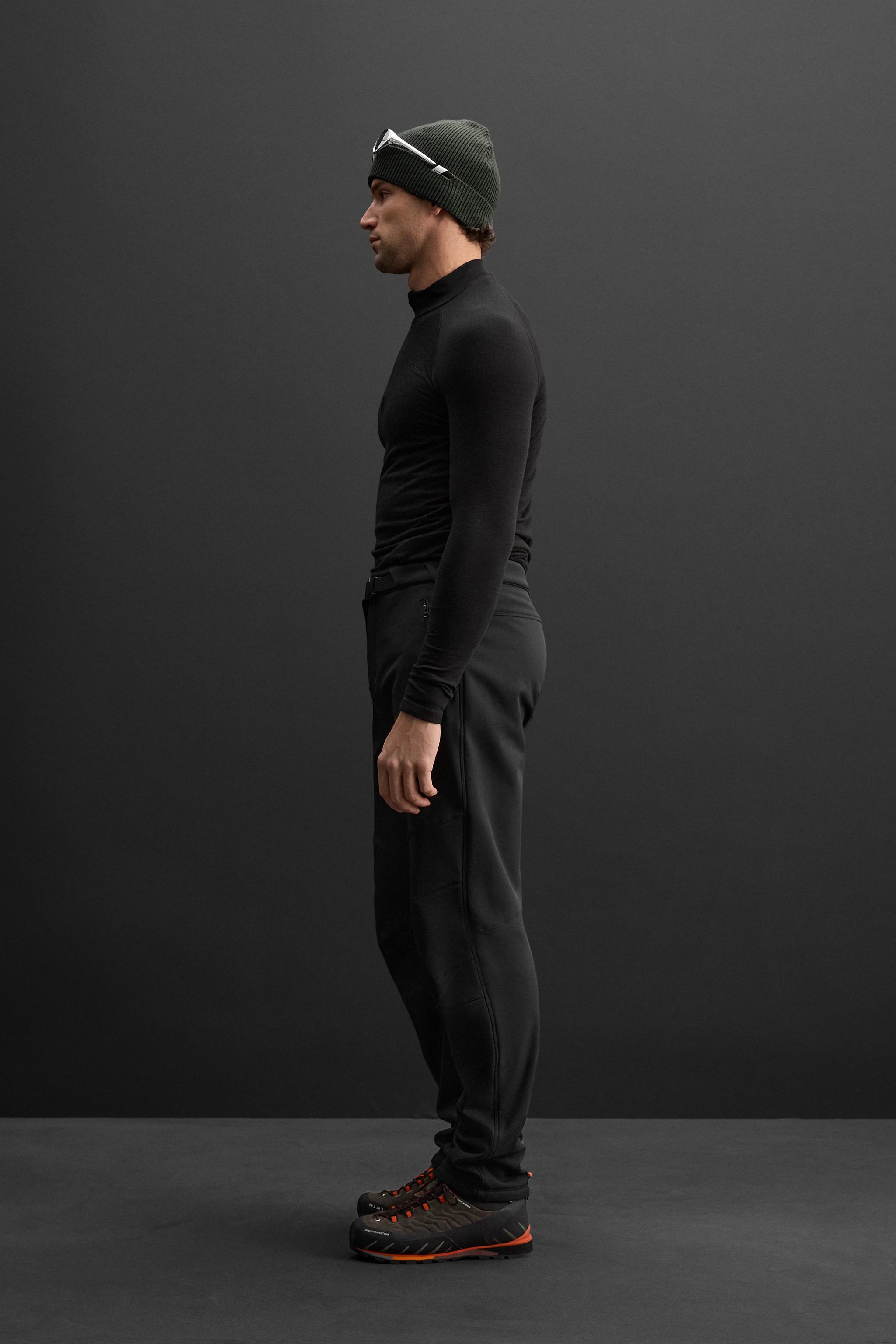 T-SHIRT COL ZIP