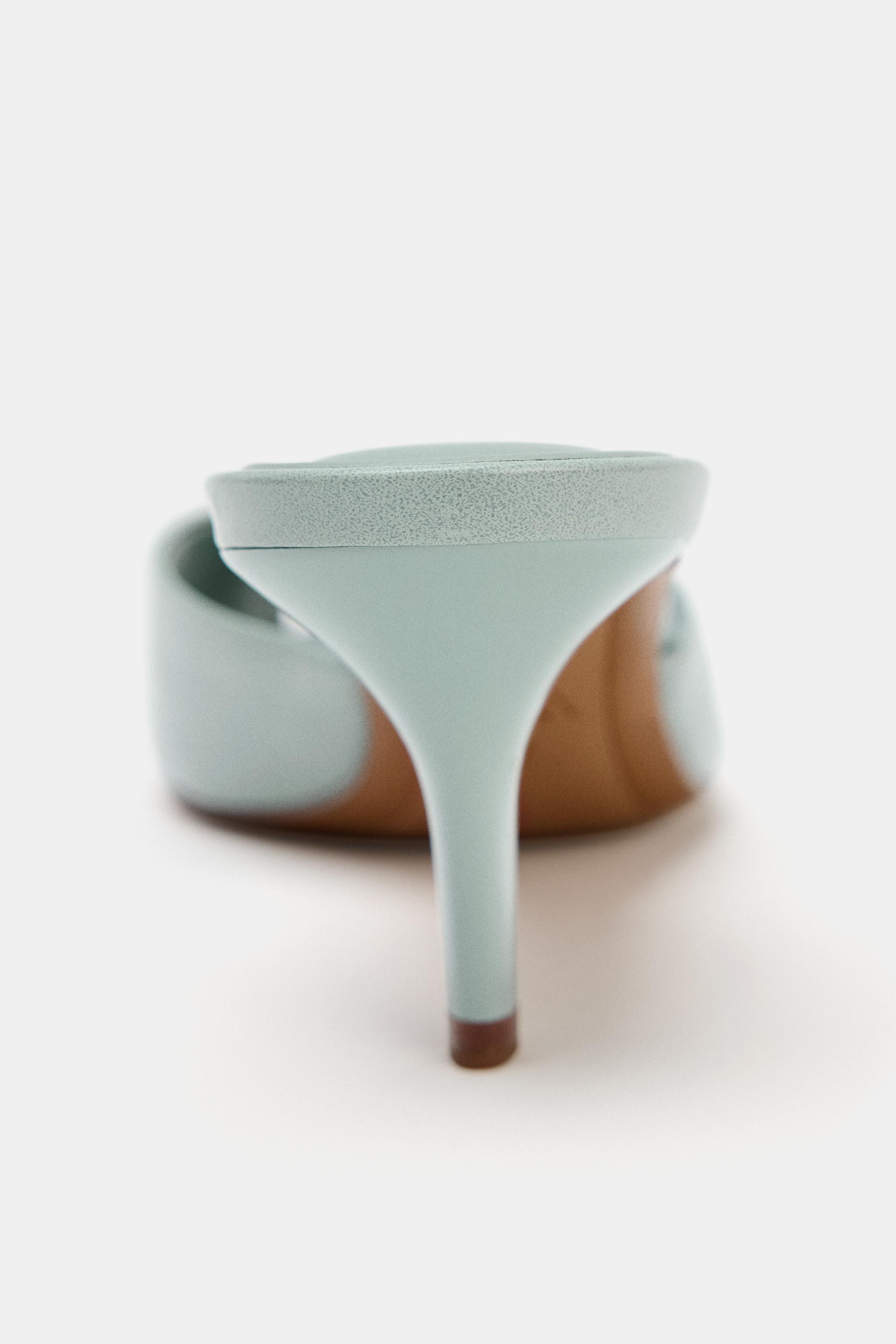 ら PATENT EFFECT SANDALS - Blue | ZARA United States