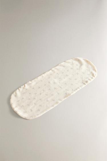 CHILDREN'S MINI FLOWER SHOULDER BIB - Oyster-white by Zara - Image 1