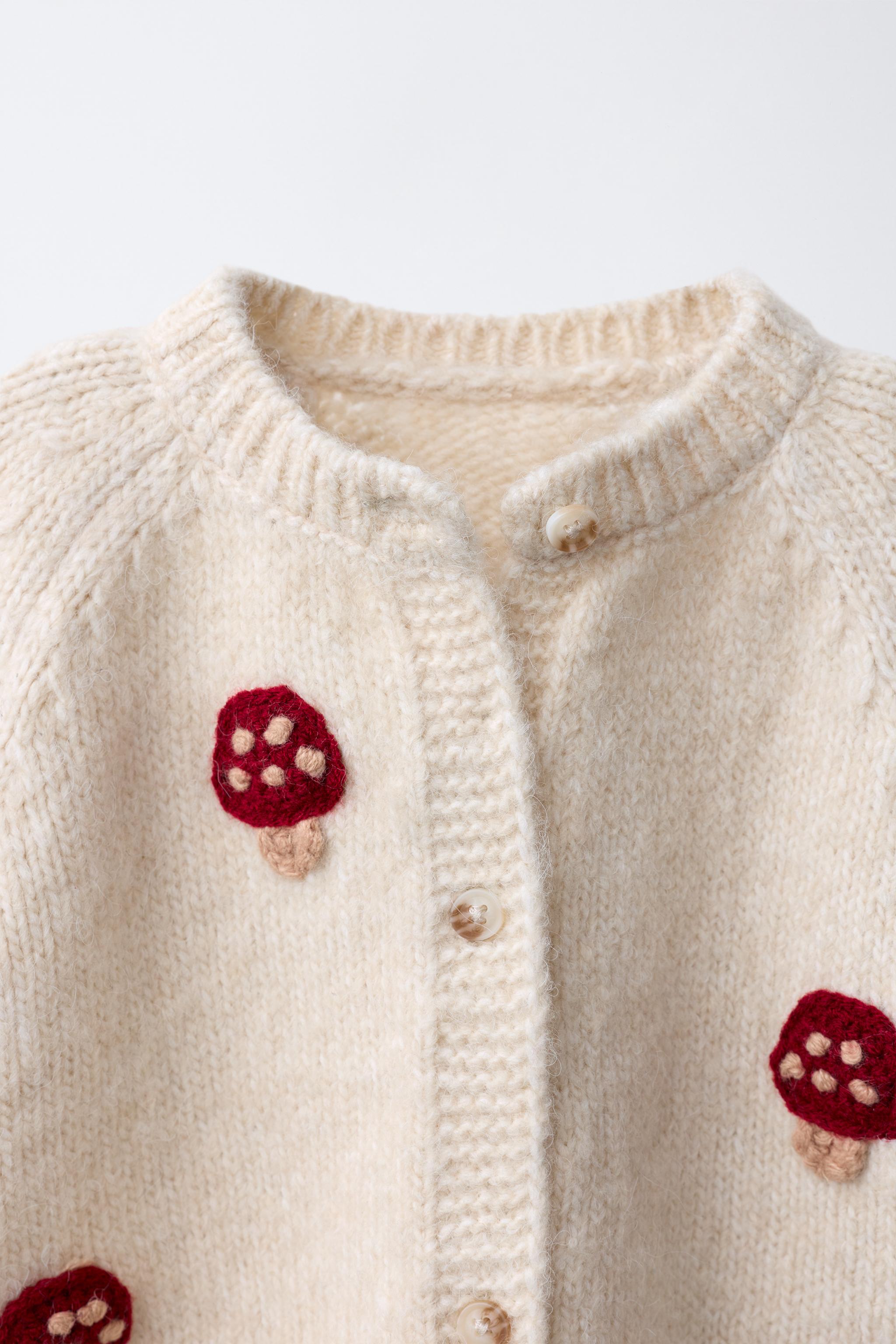 GILET EN MAILLE BRODÉ DE CHAMPIGNONS