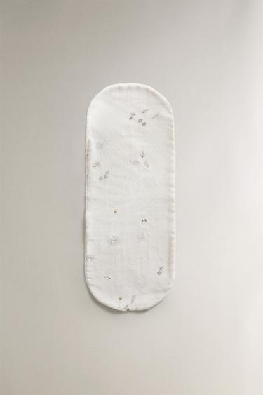 BABY SHOULDER BIB - Ecru by Zara