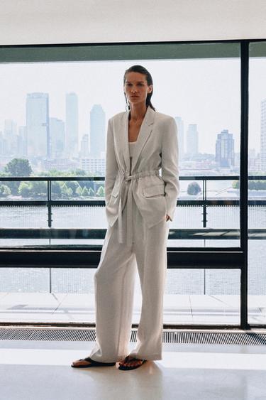 Blazer de satén de la colección ZW