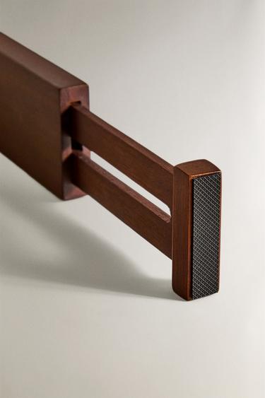 EXTENDIBLE WOODEN WARDROBE DIVIDER - Brown by Zara - Image 3
