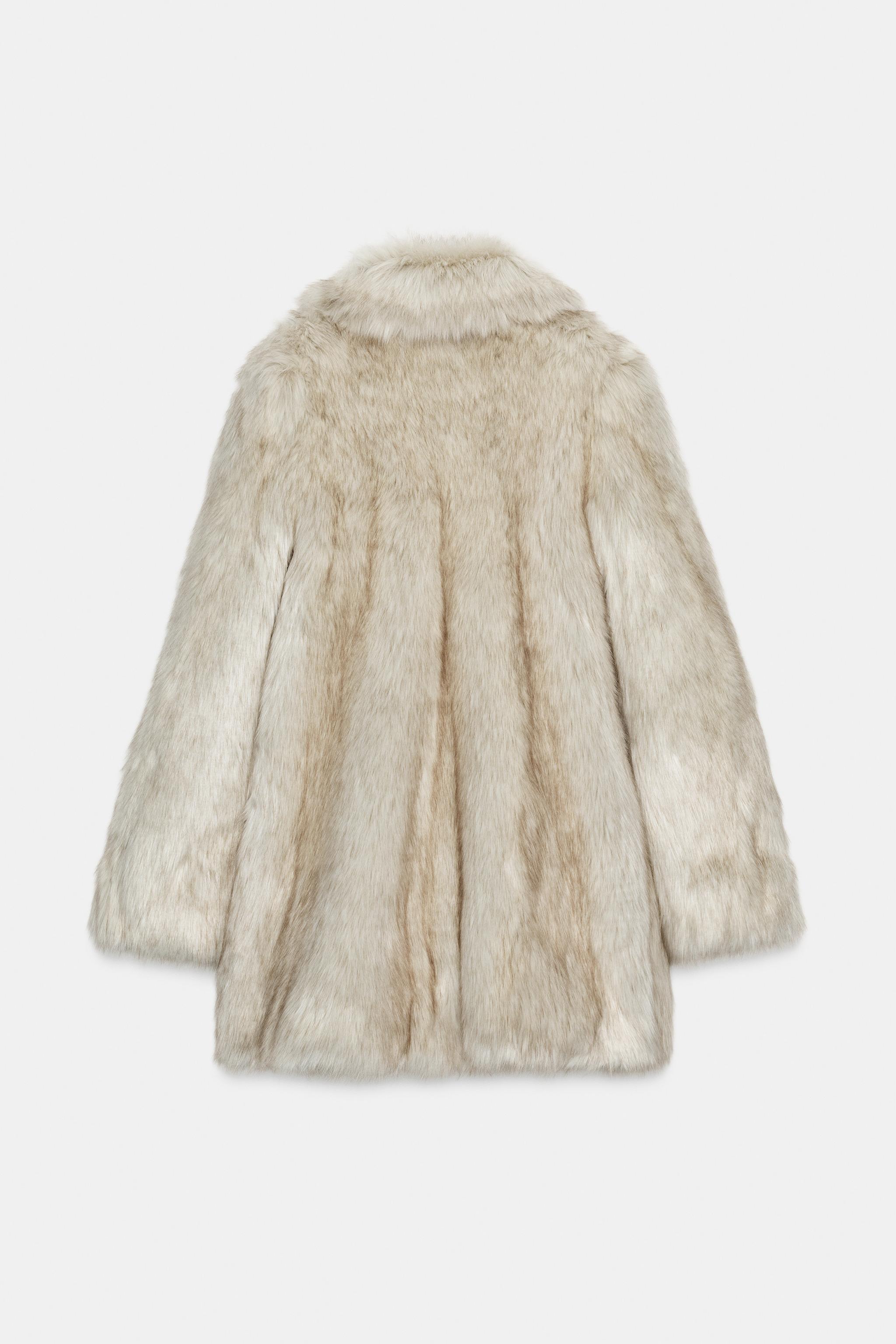 FAUX FUR COAT WITH PADDED SHOULDERS