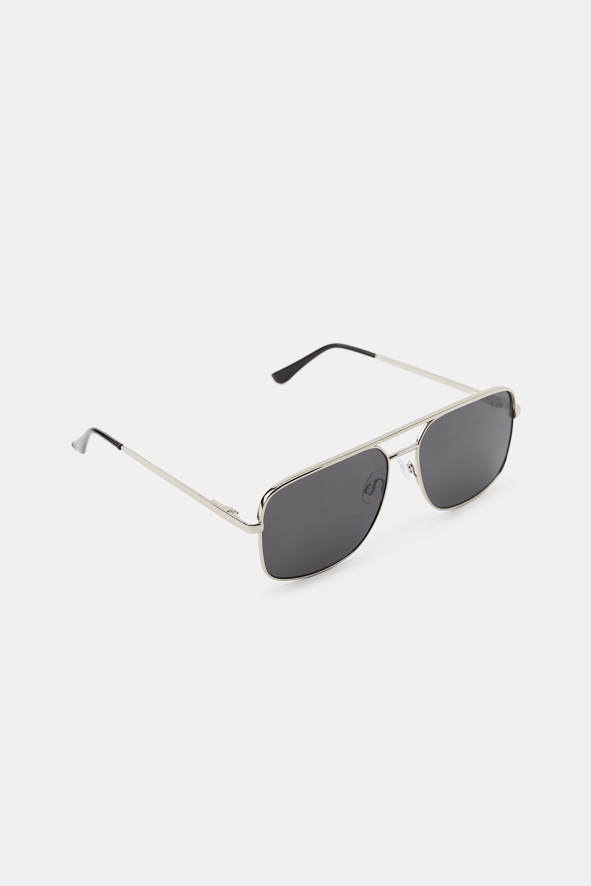 LUNETTES DE SOLEIL MÉTALLIQUES CARRÉES