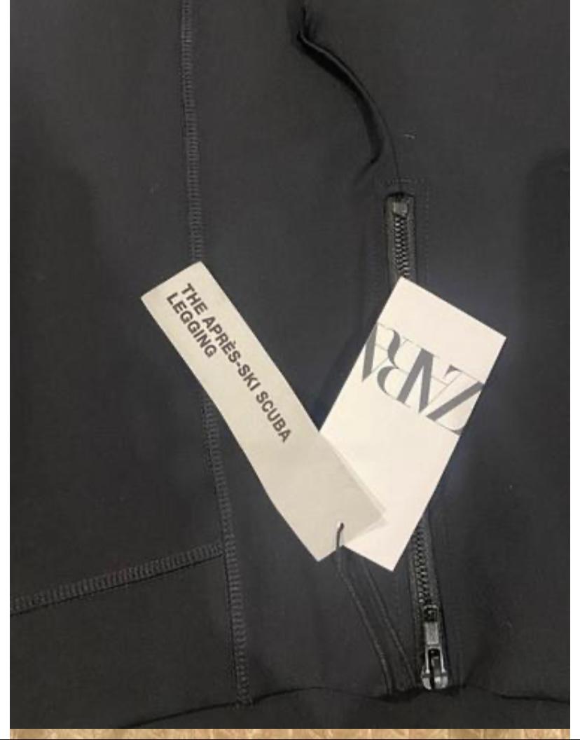 HIGH-RISE LEGGINGS WITH ZIP - Image 2