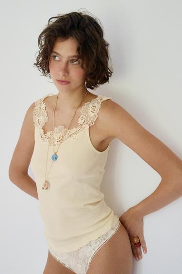 TOP CÔTELÉ DENTELLE - Écru de Zara - Image 4