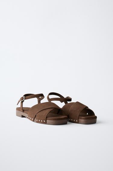 LEDER-CLOGS MIT FEINER SOHLE - Braun von Zara