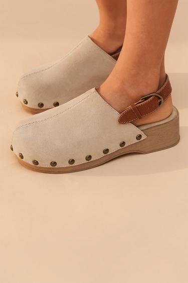 STUDDED LEATHER CLOGS LIMITED EDITION - Beige by Zara - Image 1