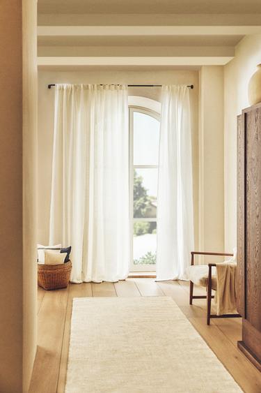 EXTENDIBLE METALLIC CURTAIN POLE - Black by Zara