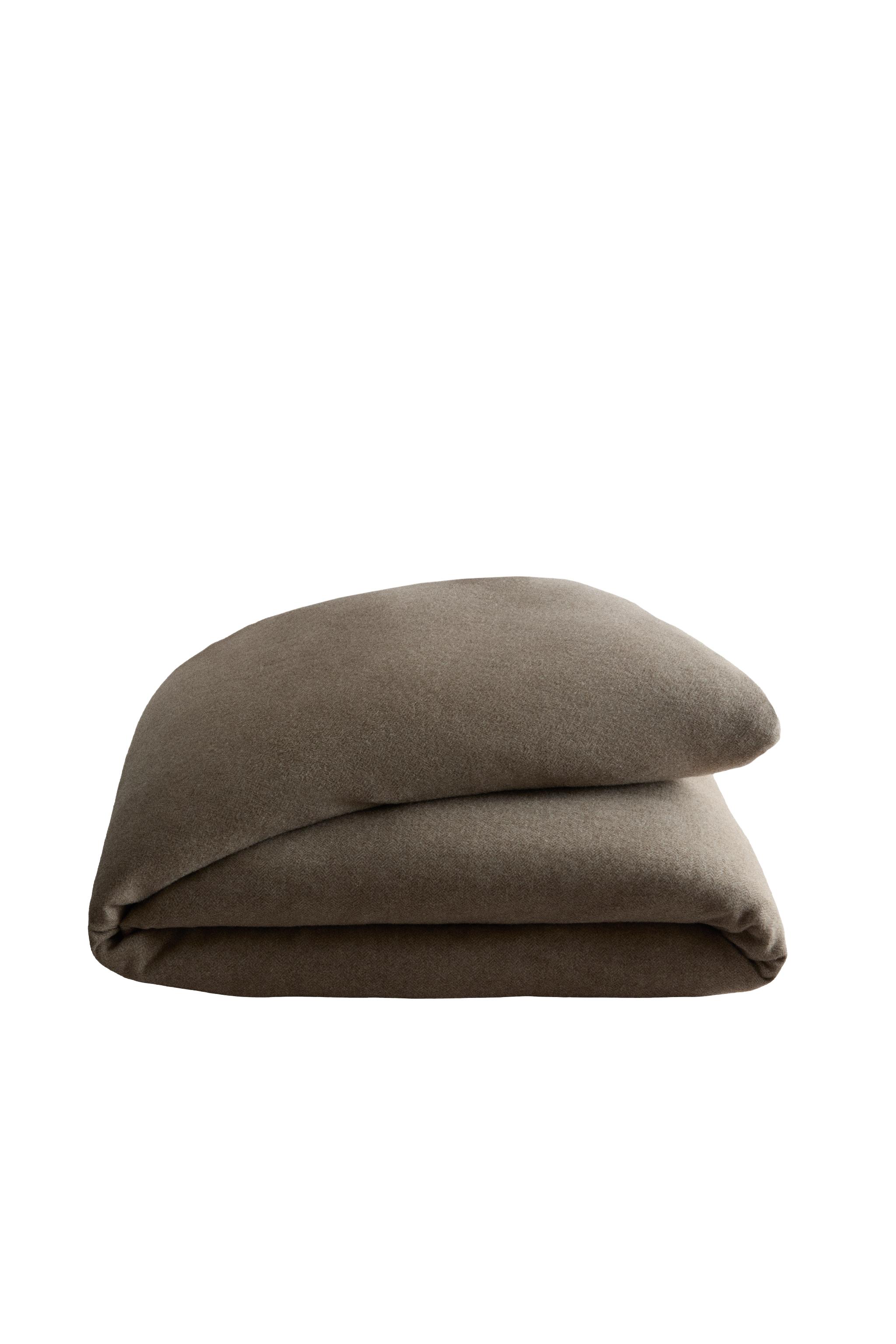 HERRINGBONE WOOL BEDSPREAD - Greenish | ZARA United States