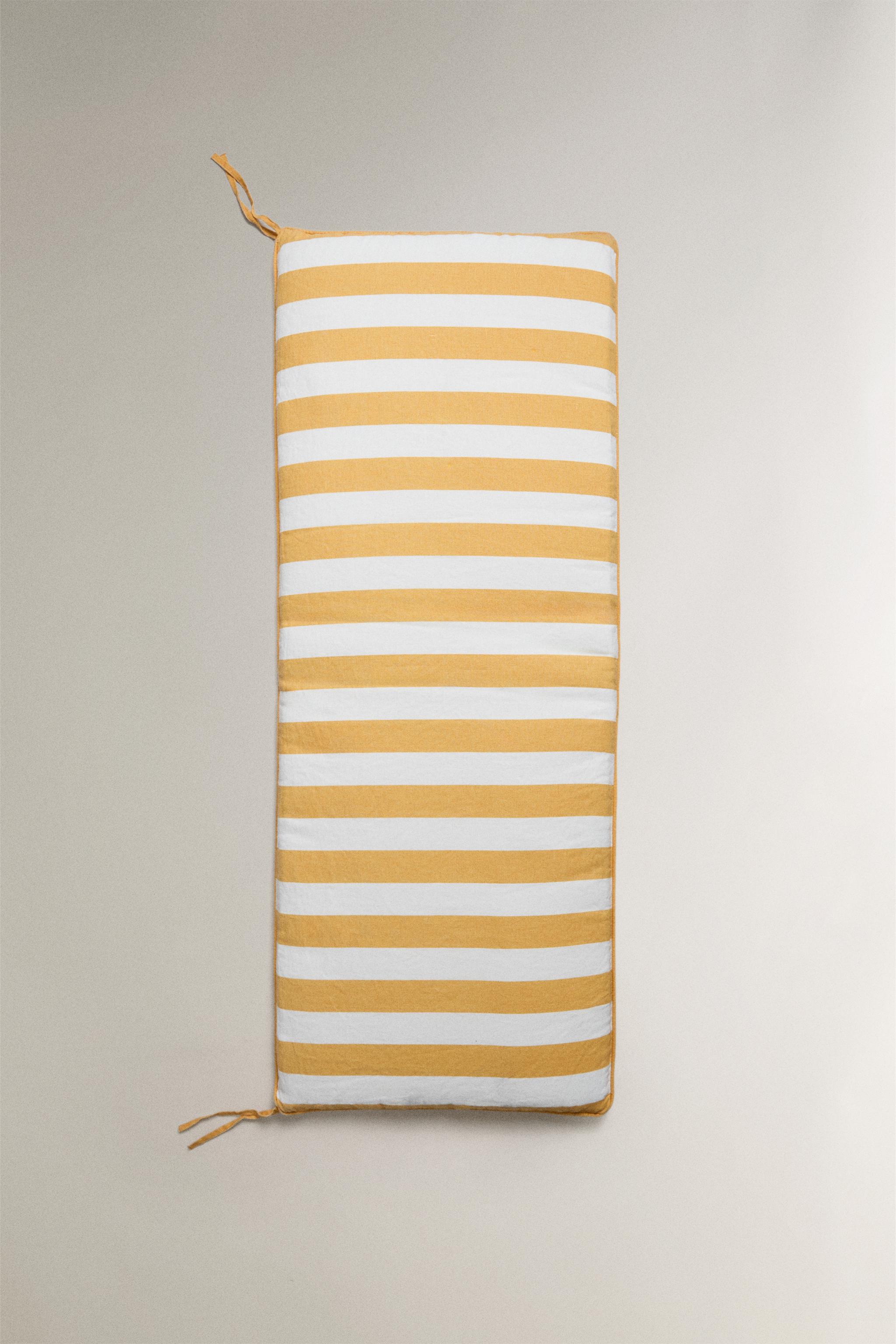 COUSSIN ASSISE BANQUETTE RAYURES