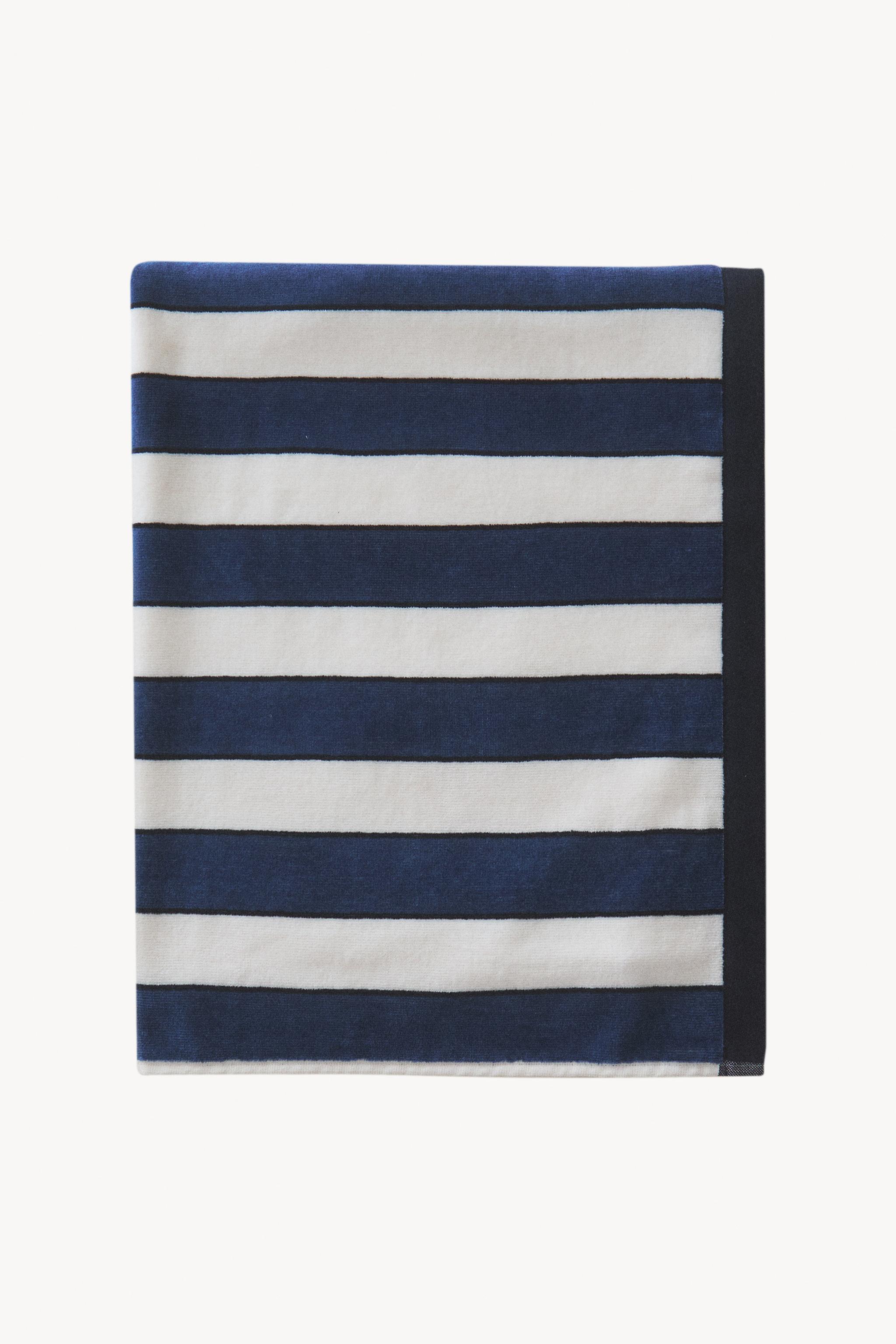 STRIPED VELOUR BEACH TOWEL