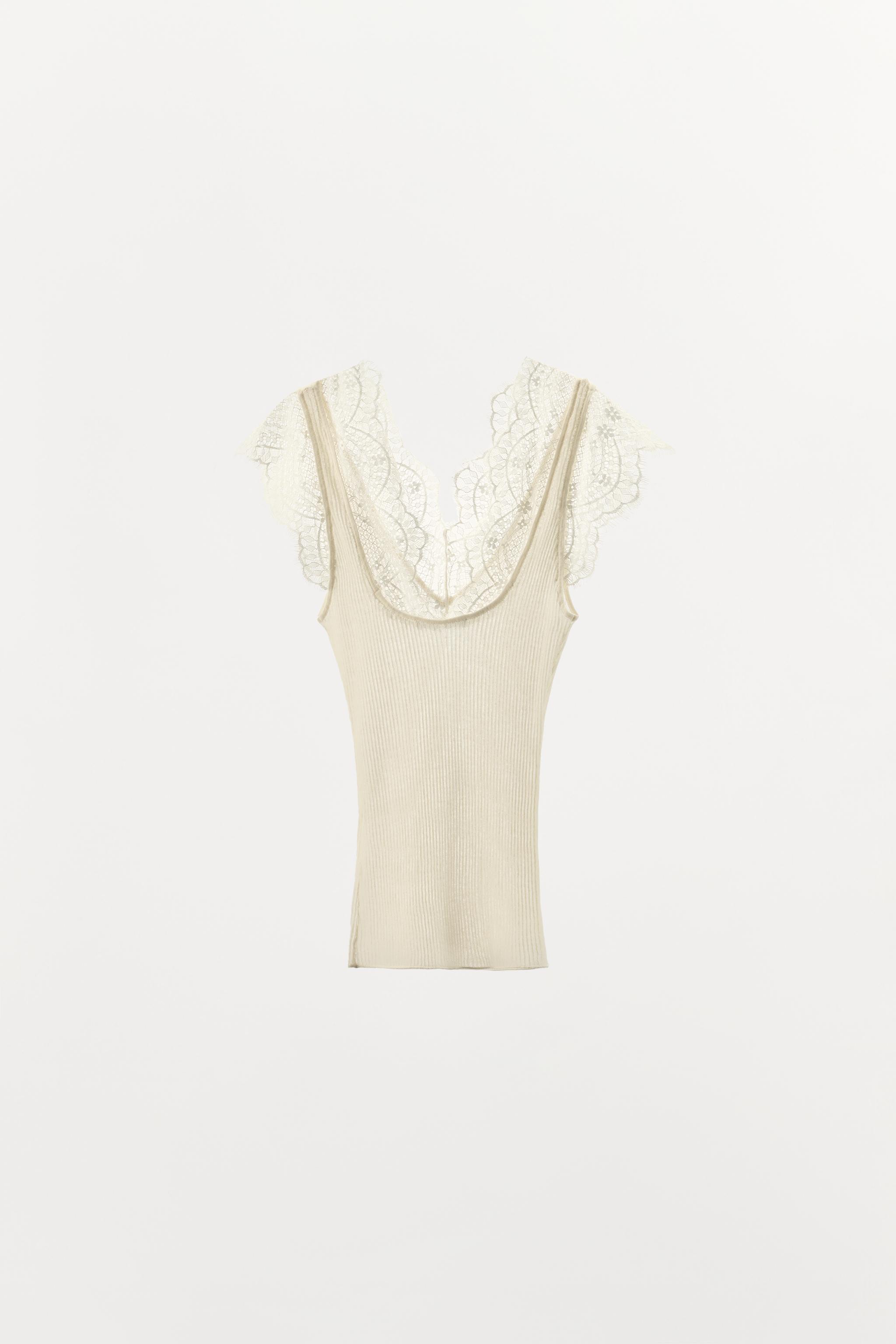 TOP EN MAILLE ET DENTELLE