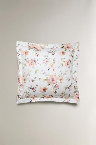 WILD FLOWERS SATEEN PILLOWCASE (300 THREAD COUNT) - Light beige by Zara - Image 2