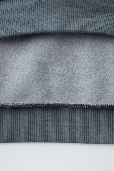 SWEAT À INSCRIPTION ET PIÈCES - Gris anthracite de Zara - Image 3
