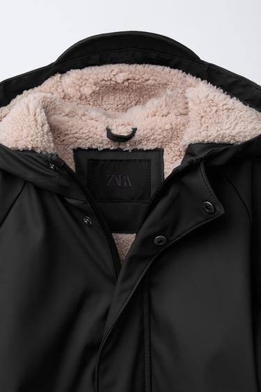 VESTE DÉPERLANTE ENDUITE SHEARLING - Noir de Zara - Image 6