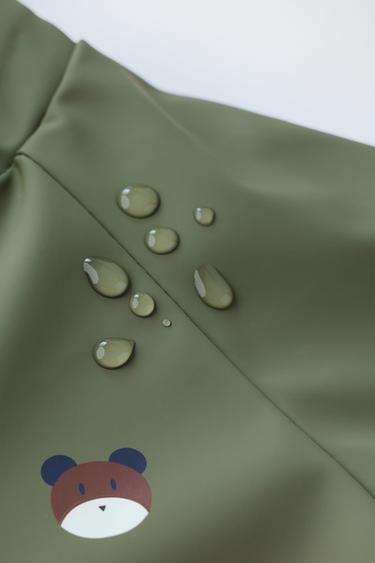 BUZO ENGOMADO WATER RESISTANT - Verde de Zara