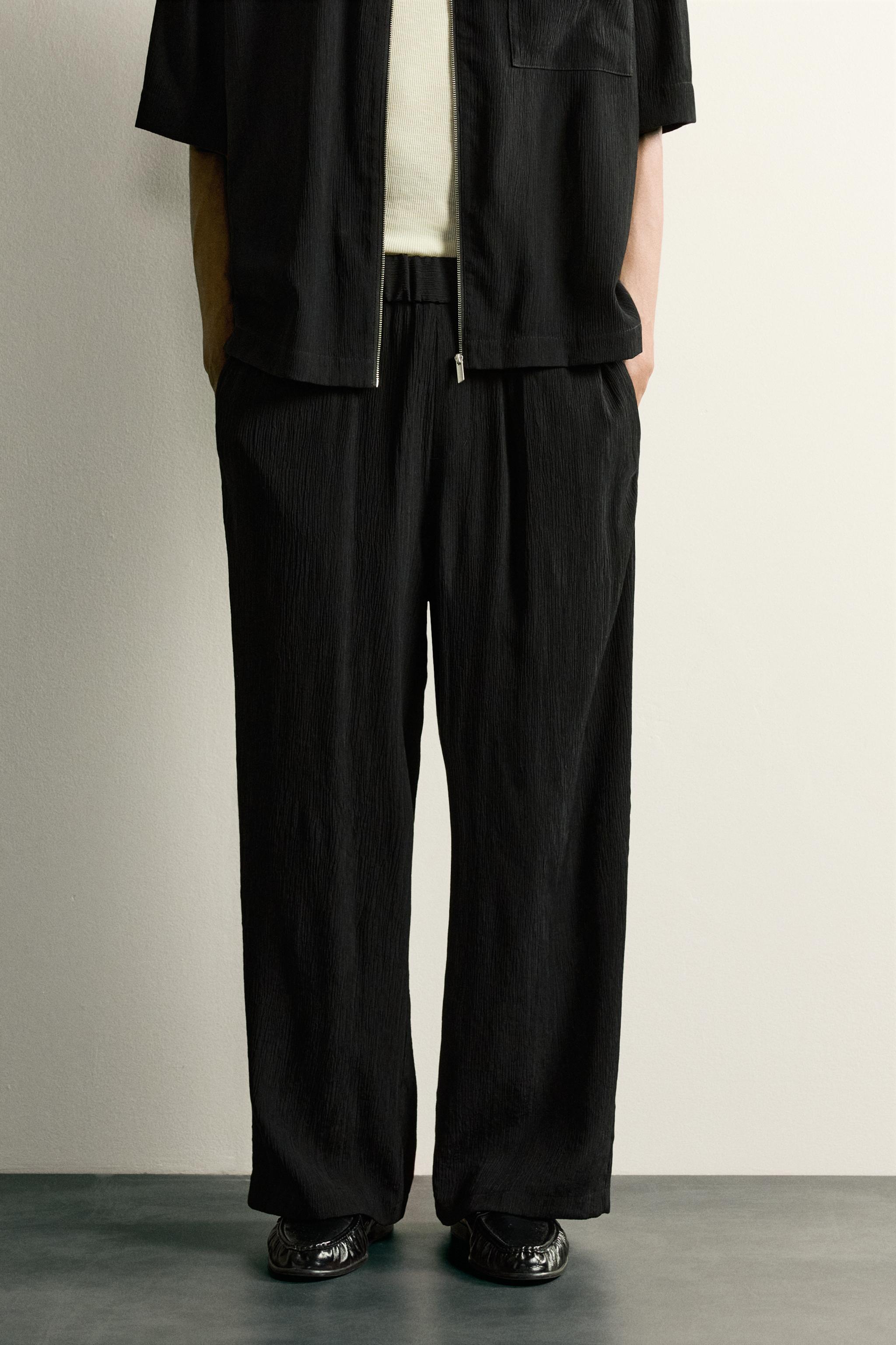 TEXTURED RELAXED FIT PANTS