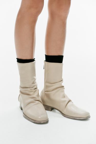 PLEATED LEATHER FLAT ANKLE BOOTS — white 2