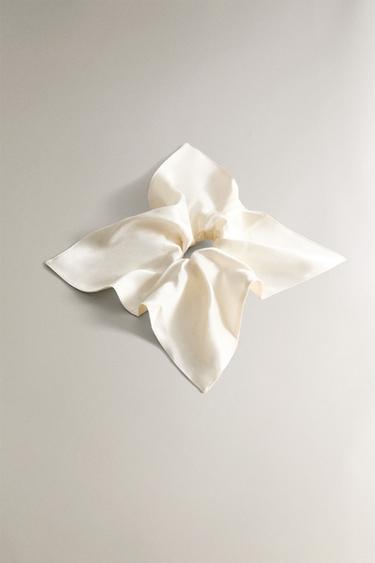 SQUARE MULBERRY SILK SCRUNCHIE - Ivory by Zara - Image 1